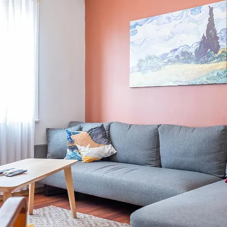 Spacious Flat, 4br, 4acs, 3 Min Walk From Taksim