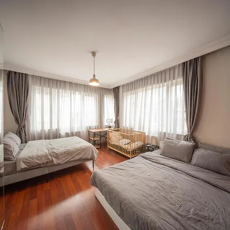 Spacious Flat, 4br, 4acs, 3 Min Walk From Taksim * Istambul