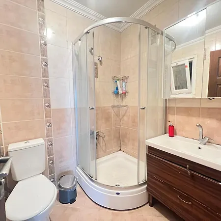 Spacious Flat, 4br, 4acs, Taksim, Uelk 1 Daire